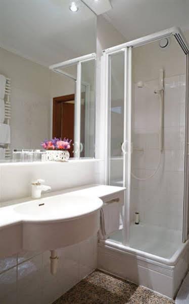 Hotel Sacher-Stoiber Bad Füssing Εξωτερικό φωτογραφία